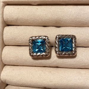 🎃Deep blue Topaz color earrings (costume jewelry)